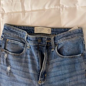 Abercrombie & Fitch jeans ankle high rise